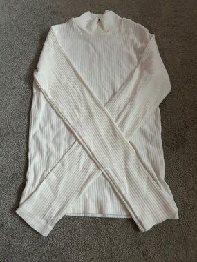 brandy Melville long sleeve